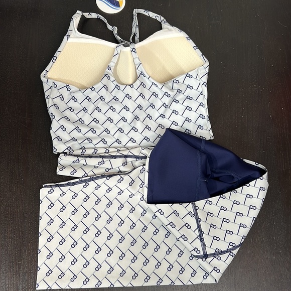 PollyPark SET of 2: Top & high waist reversible shorts in Naval Printed Small - Picture 13 of 15